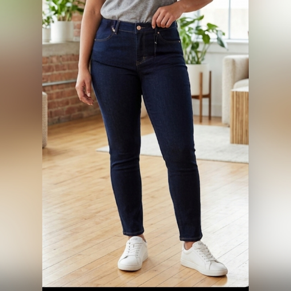 ✨️NWT Curve Appeal Minimalist Jegging Midrise Dark Wash✨️ Size 10/30